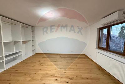 Apartament 4 camere în inima Clujului – pe 2 niveluri si curte comuna - 1