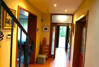 Vila P+1+M cu 5 camere, moderna, zona Victoria - Stadionul Farul! - 12