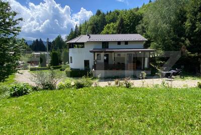 Casă individuală cu 5 camere în Exterior Nord