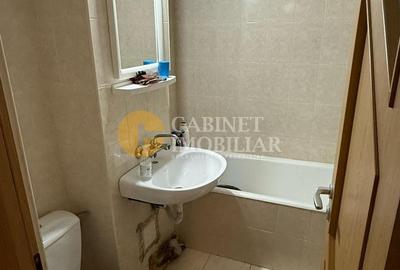 PODUL DE FIER - 2 CAMERE DECOMANDAT - ETAJ INTERDEMIAR - BLOC DIN 1980 - 9