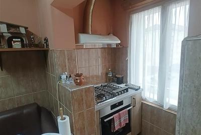 Apertament 2 camere decomandat balcon pivnita zona Valea Aurie - 6