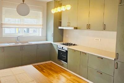 Duplex cu 5 camere în Central