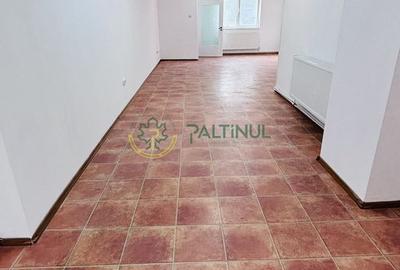 Inchireim spatiu pretabil birou sau afterschool! - 1