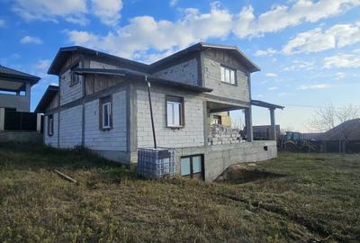 Casa la rosu Bariera, 211 mp, teren 896 mp, MAG Invest, 175.000 EUR - 1