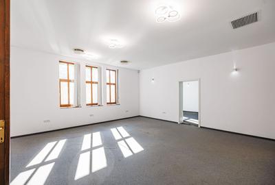 De vanzare apartament  localizat ultracentral, ideal business, Timisoara - 17