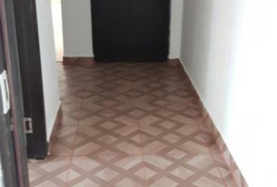 Apartament 3 camere decomandat,renovat,liber,123500 Euro - 4