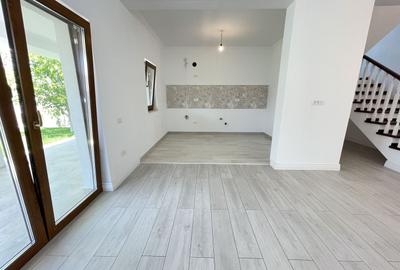 Duplex despartit prin spatiu tehnic - 2