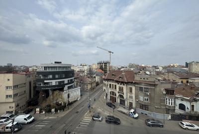 Bijuterie interbelică în centru - 18