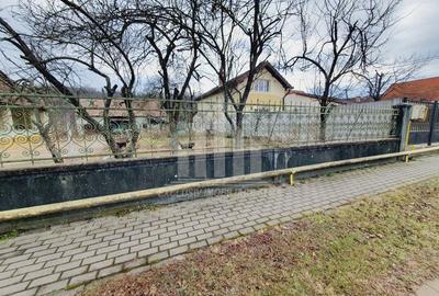 Teren | 3500mp | Constructie 100mp pe teren | 24ml deschidere | Ciugud - 1