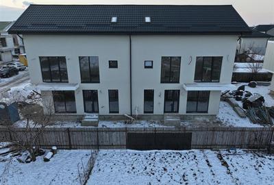 Casă cu 5 camere în Central