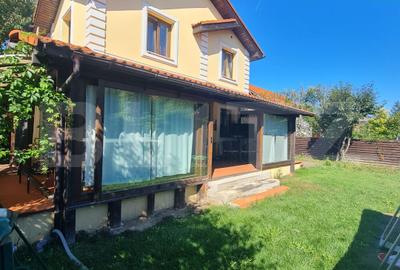Casă individuală cu 4 camere în Florești