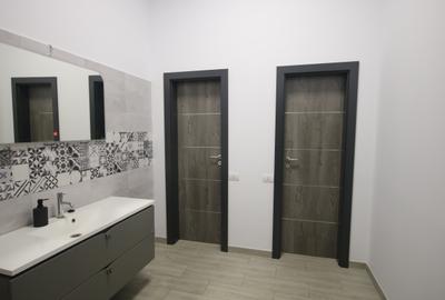 Spatiu cu destinatie Birouri,178,3 mp,2 grupuri sanitare,bucatarie - 16