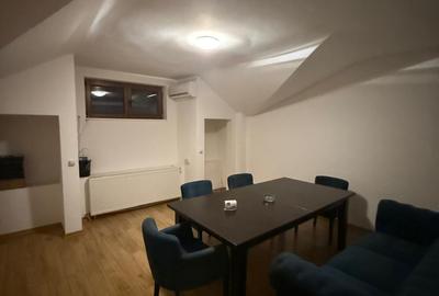 Str Armeneasca apartament deosebit - 1