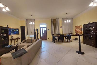 PRET REDUS! Apartament la cheie pe Bv. Revolutiei - 13