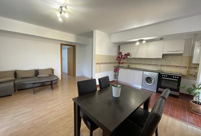 Apartament cu 2 camere semidecomandat, mobilat în Băneasa