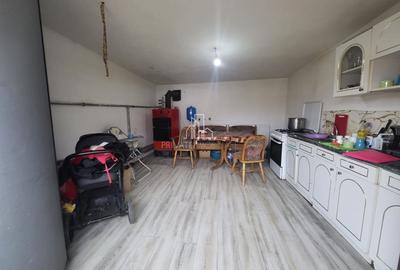 Casa de vanzare Bradeni (zona lacuri pescuit) - 9