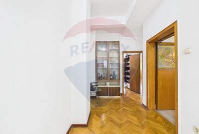 Apartament cu 4 camere și 3 bai, 130 mp, zona ultracentrală Victoriei - 27