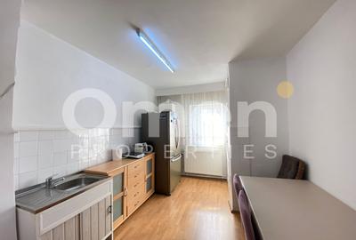 Apartament spatios cu 4 camere decoamndat, zona Republicii - 13