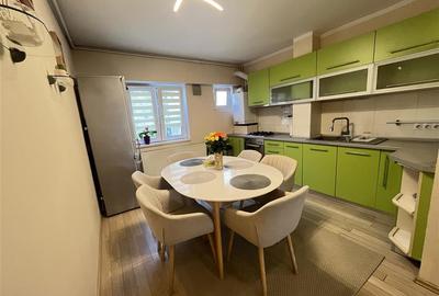 Apartament 3 camere decomandat 2 bai si balcon Bld Milea - 7