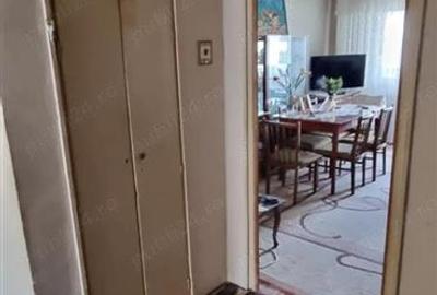 Apartament cu 3 camere decomandat, mobilat în Aviației