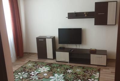 Apartament cu 2 camere semidecomandat în Păcii