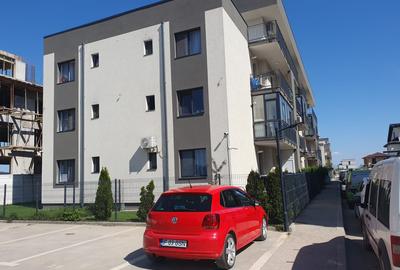 Vand apartament cu curte - 1