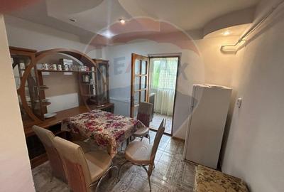 Apartament 3 camere  -1 Mai (in spate la Pelendava) - 5
