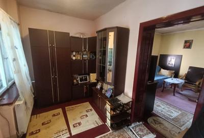 Casă de vanzare cu 4 camere 107 mpu pivnita anexe curte gradina Sebes - 4