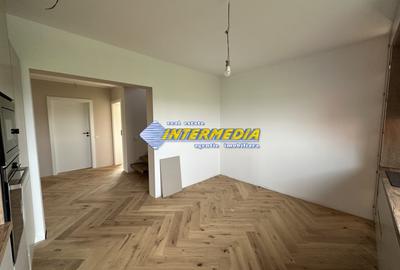 Casa Noua P+1 550 mp teren 3 bai 4 dormitoare Garaj Finisata intern mobila buc - 9