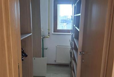 Toamnei, apartament  3 camere, 138 mp, constructie 2009 - 11