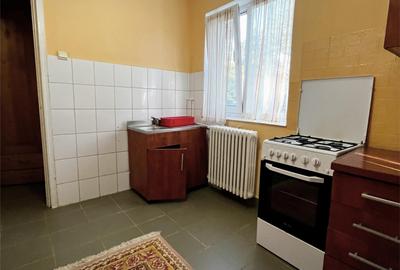 Apartament de inchiriat, o camera, semidecomandat, 35 mp, Podu Ros - 4
