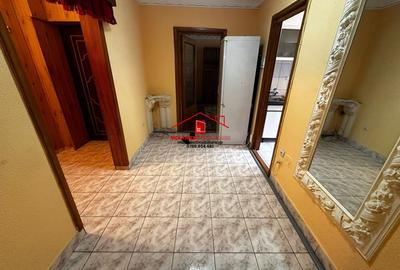 Apartamentul se afla la parter pe strada Sabinelor