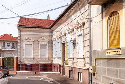 Apartament 4 camere spațioase,  curte,  zona Piata Catedralei - 20