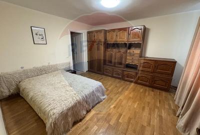 Casă / Vilă cu 6 camere de vânzare în zona Darmanesti - 12