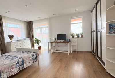 Vila Corbeanca -  zona Laguna Albastra - 9