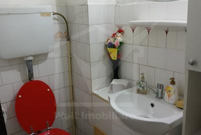 Apartament 3 camere de vanzare in Grigorescu, etaj 3/4 - 6