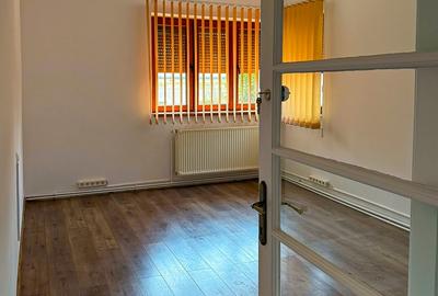 4 camere et 1 pt birouri in cladire interbelica zona C Calarasilor-Hala Traian - 5