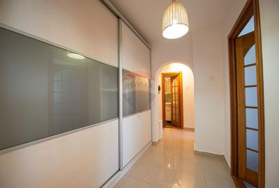 Apartament cu 3 camere de vanzare, parcul Moghioros Drumul Taberei - 19