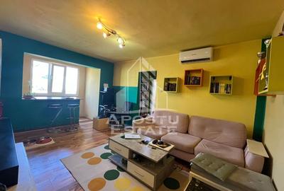 Apartament cu 4 camere, centrala proprie, zona Spitalul Judetean - 1