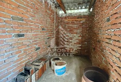 Casa la curte comuna 4 camere, zona Centrala - 25