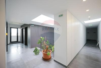 Apartament/Penthouse de Închiriat cu 3 Dormitoare și Terasă, Decebal - 25