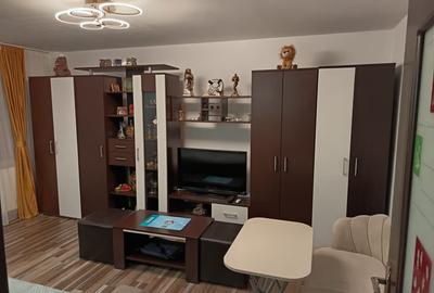 Apartament 2 camere, decomandat,  Deva, bulevardul Decebal (prețul e negociabil) - 4