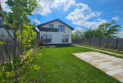 Casă individuală cu 5 camere în Tunari