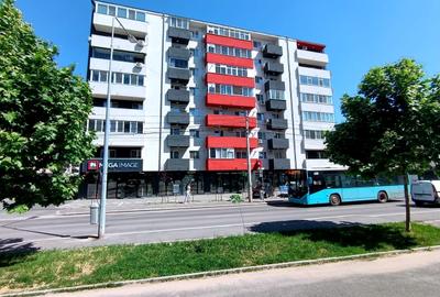 Apartament cu 2 camere semidecomandat în Berceni
