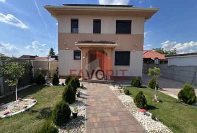 Casă individuală cu 5 camere în Plopi