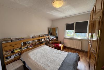 Apartament decomandat cu 3 camere in Florilor, strada Crinului - 17