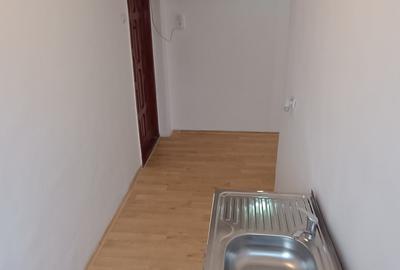 Apartament 2 Camere - Narcisa, Bacau / 38 mp utili / Etaj 4/4 - 4