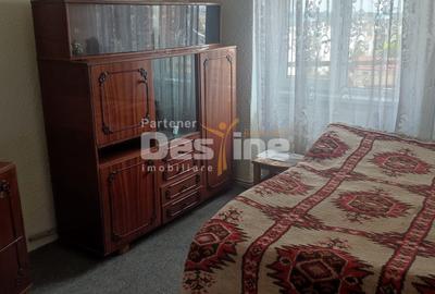 APARTAMENT CU 3 CAMERE IN ZONA MATERNA SITUAT LA ETAJUL 3 BLOC TURN - 14