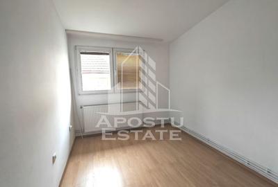 Apartament de vanzare cu 2 camere, decomandat, centrala proprie, Torontalului - 3