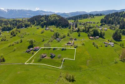 Fundata | Teren de vanzare | 7,656 mp + Cabane tip A Frame - 2